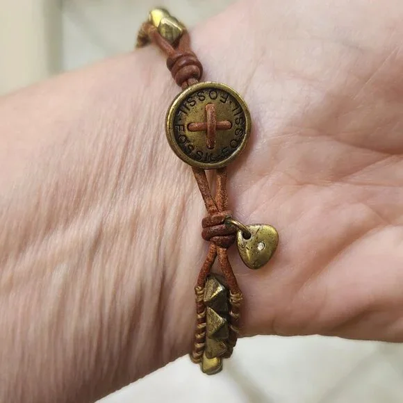 Fossil Brown Leather Bracelet with Metal Detail and Button Close - Picture 4 of 8